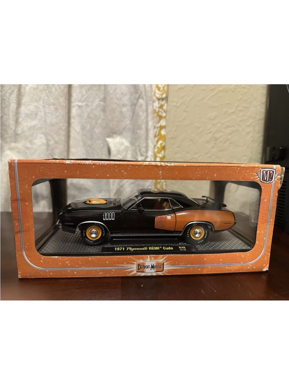 M2 Machines 1971 Plymouth HEMI'Cuda R46 (14-18) 1:24 DetroitMuscle New in Box